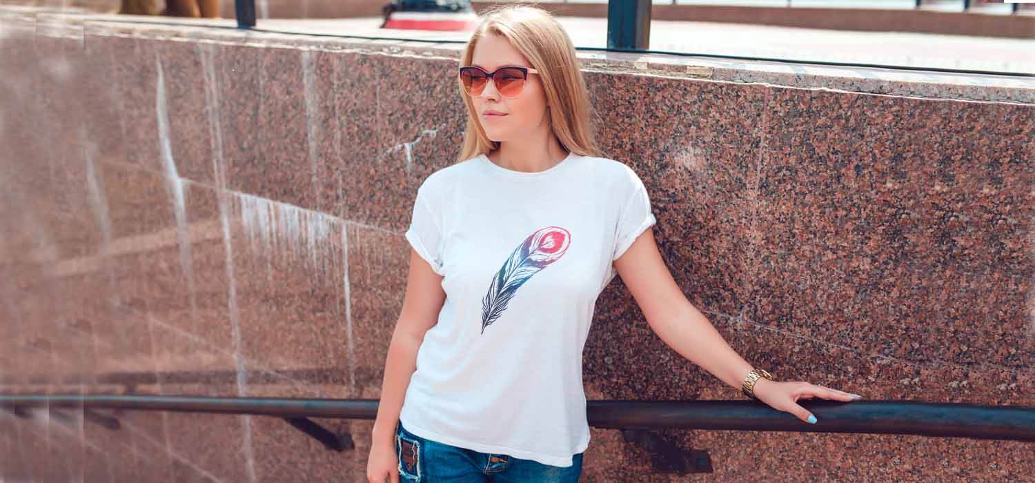 Colorful Peacock Feather Print Women_s White Round Neck T-Shirt