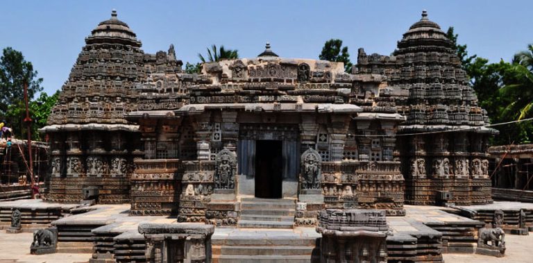 hoysaleswara temple